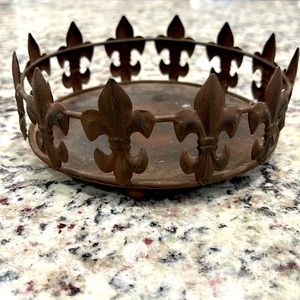 Metal Rust-colored Fleur De Lis Large Candle Holder
